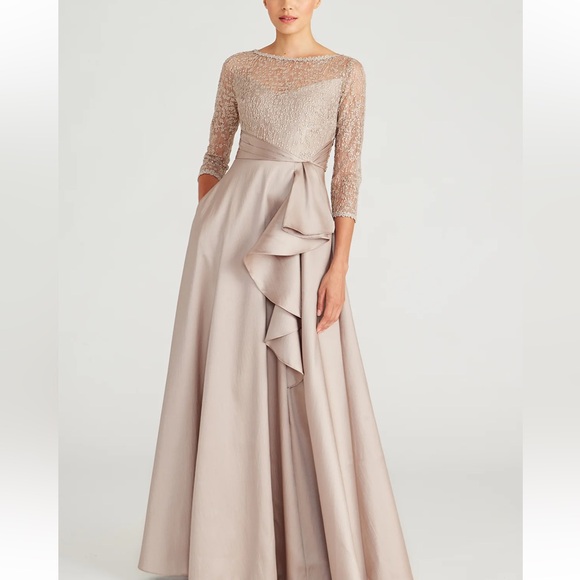 Theia Zola Bateau Mikado Lace Gown - Picture 5 of 9